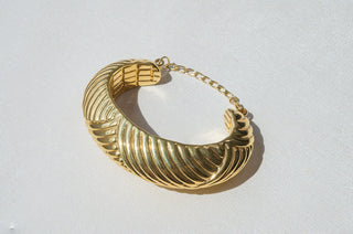 Sculpted Rib Cuff — Gold