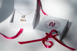 Nina Blume Medium Gift Box