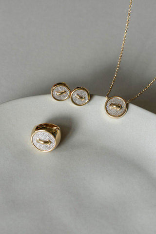 BUTTONED Necklace